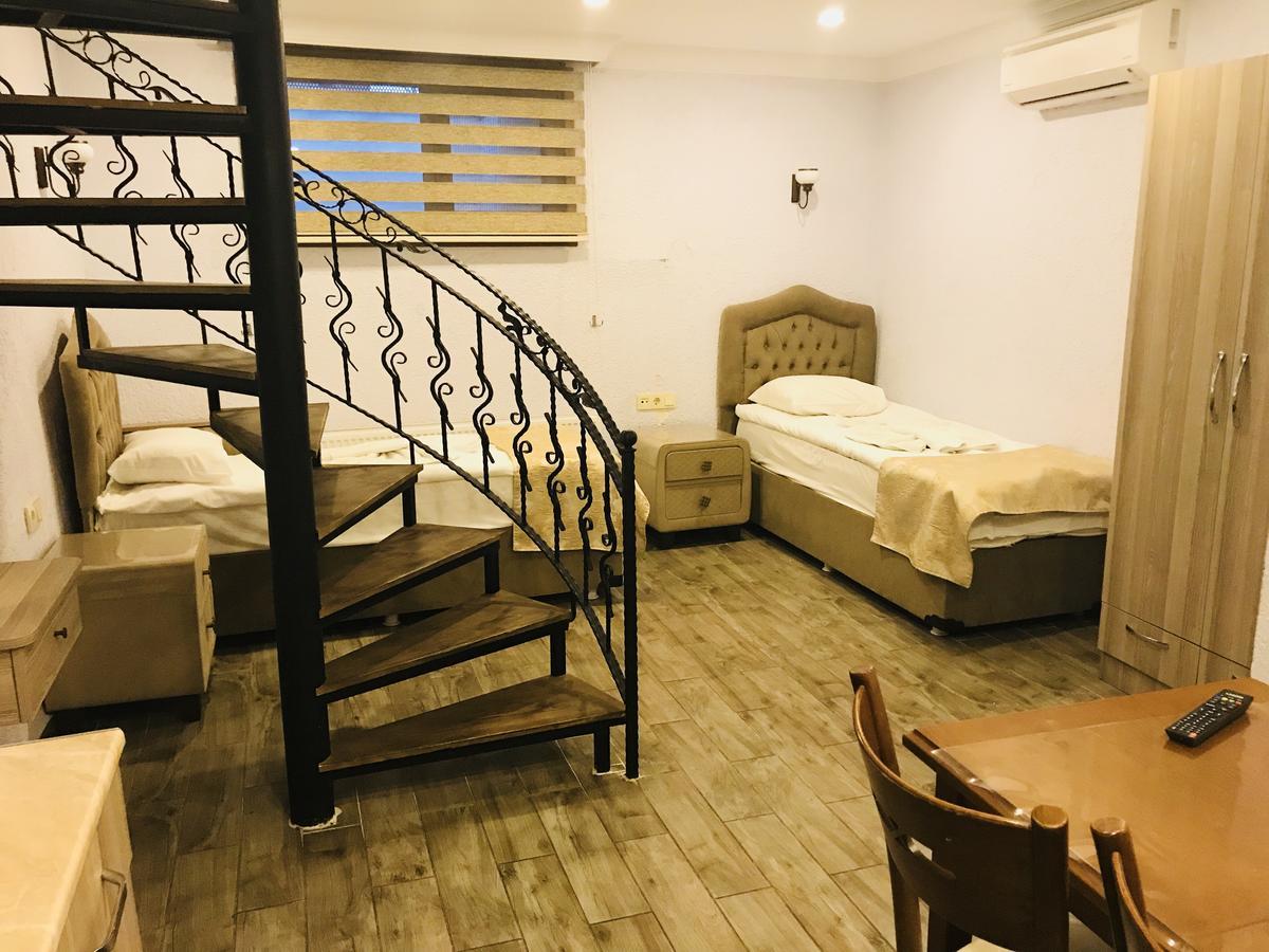 Harbour Old Otel 3*