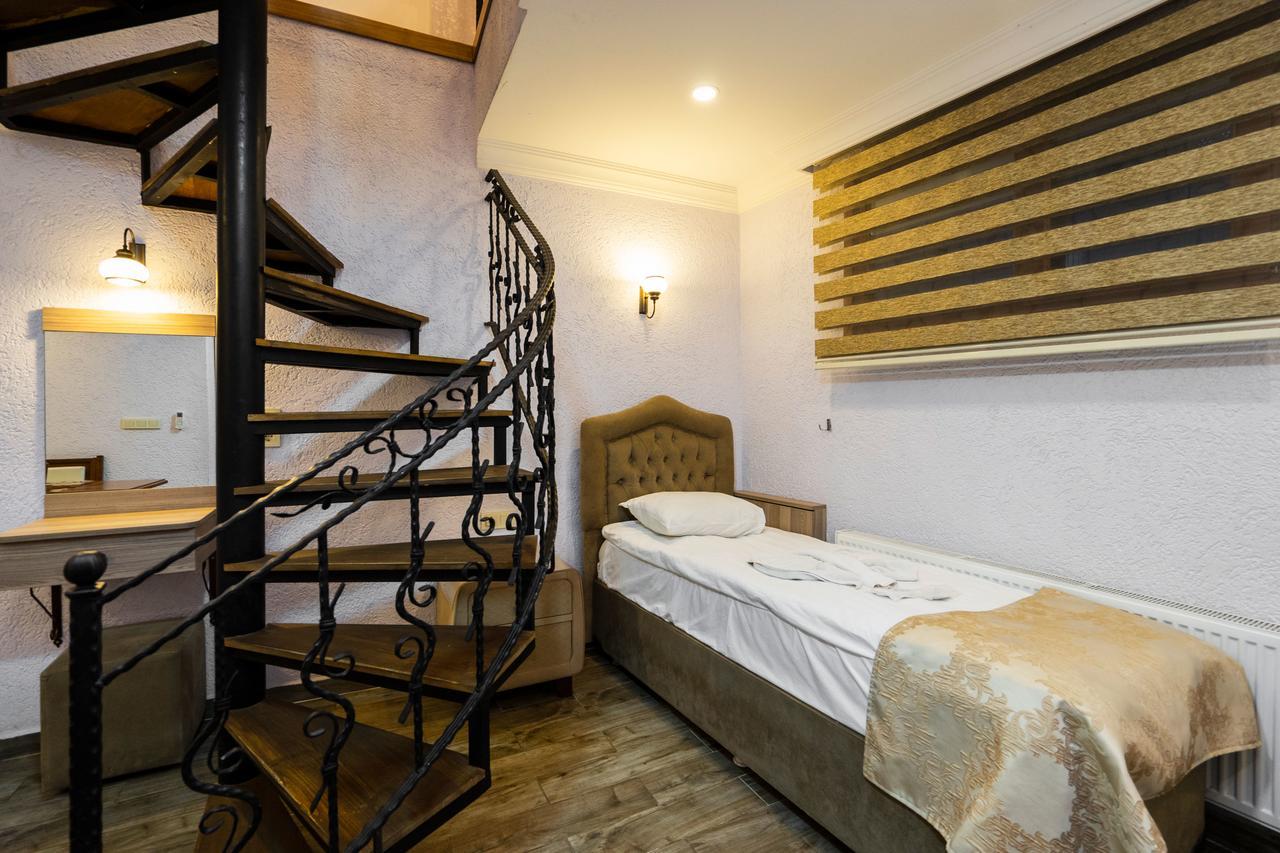 Otel Harbour Old